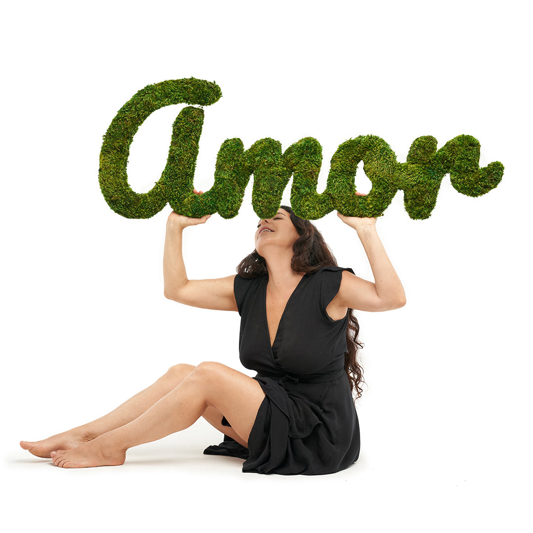 Moss Sign - "Amor" Cursive