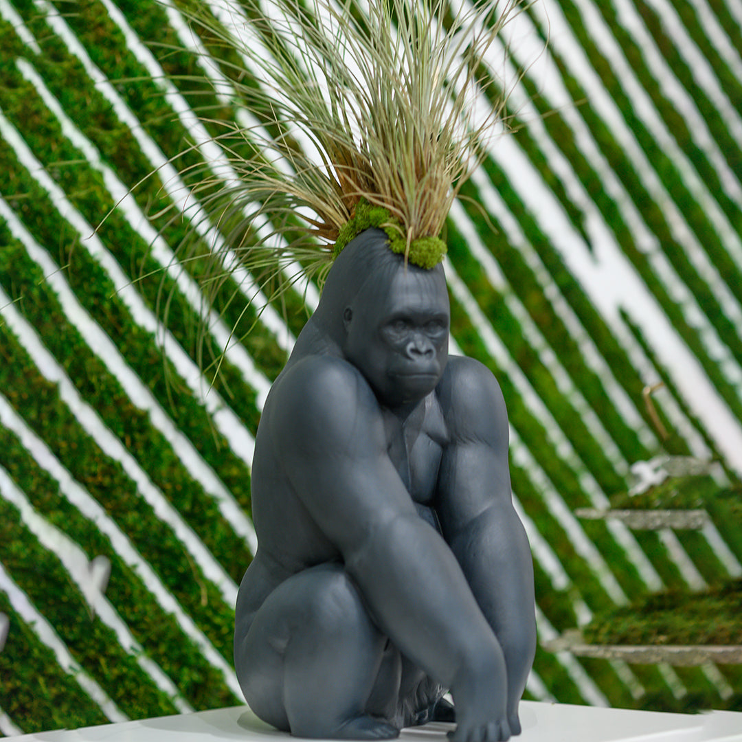Lladró Porcelain - Black Gorilla With Airplants
